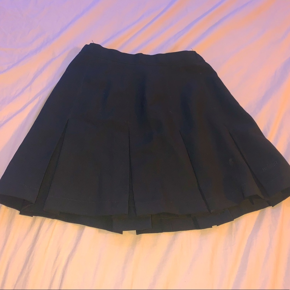 black tennis skirt